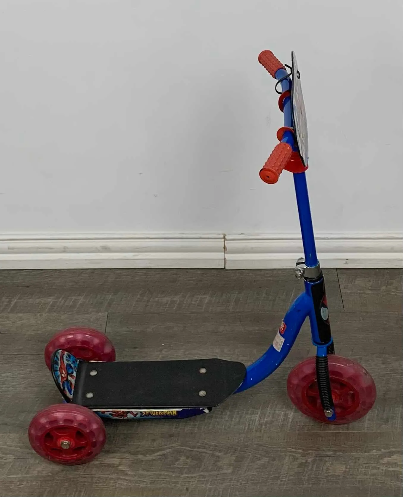 3-Wheel Scooter