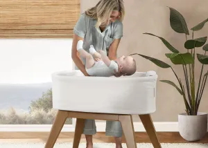 Aero Smart Auto Glide Bassinet with Cry Detection & Bluetooth Wireless Technology
