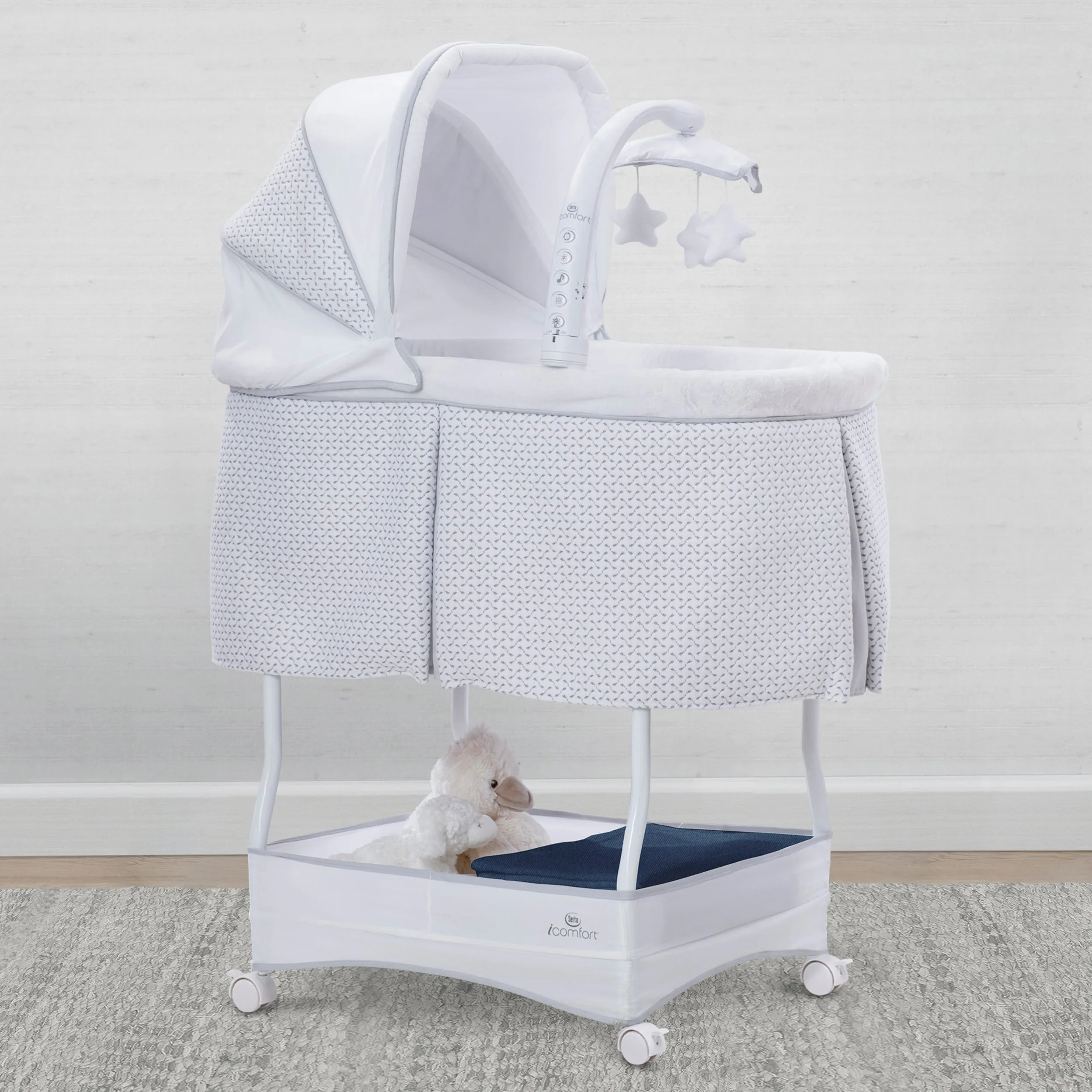 iComfort Auto Glide Bassinet
