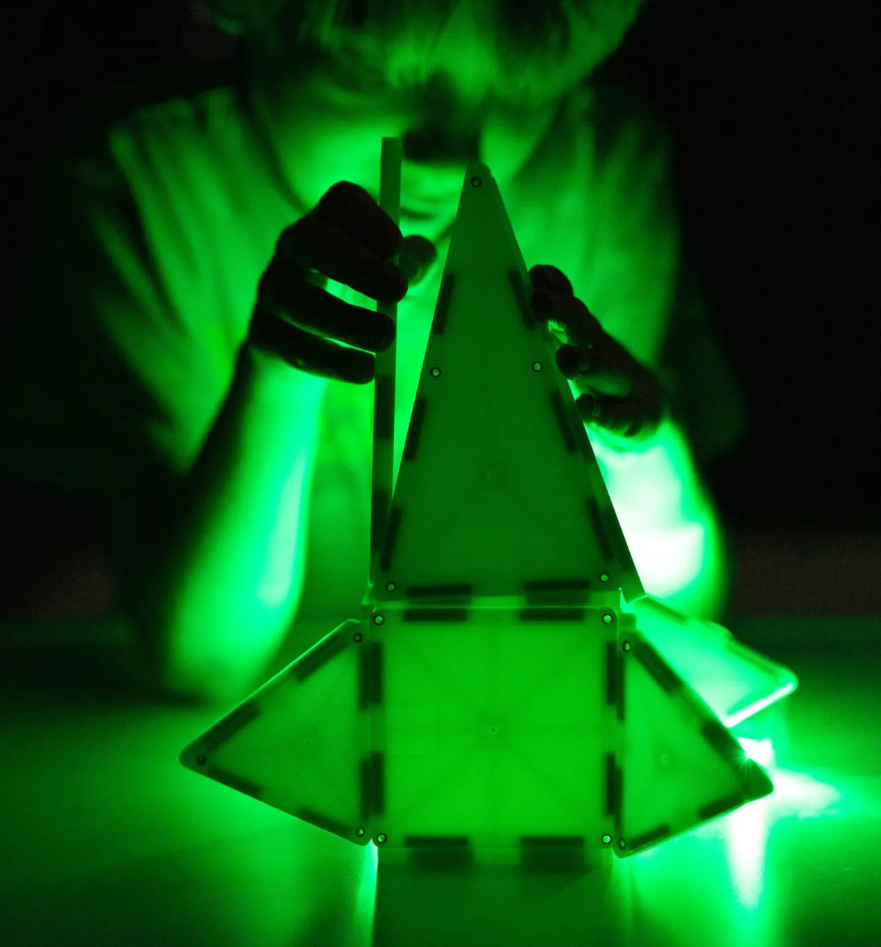 Magna-Tiles® Glow in the Dark 16pcs