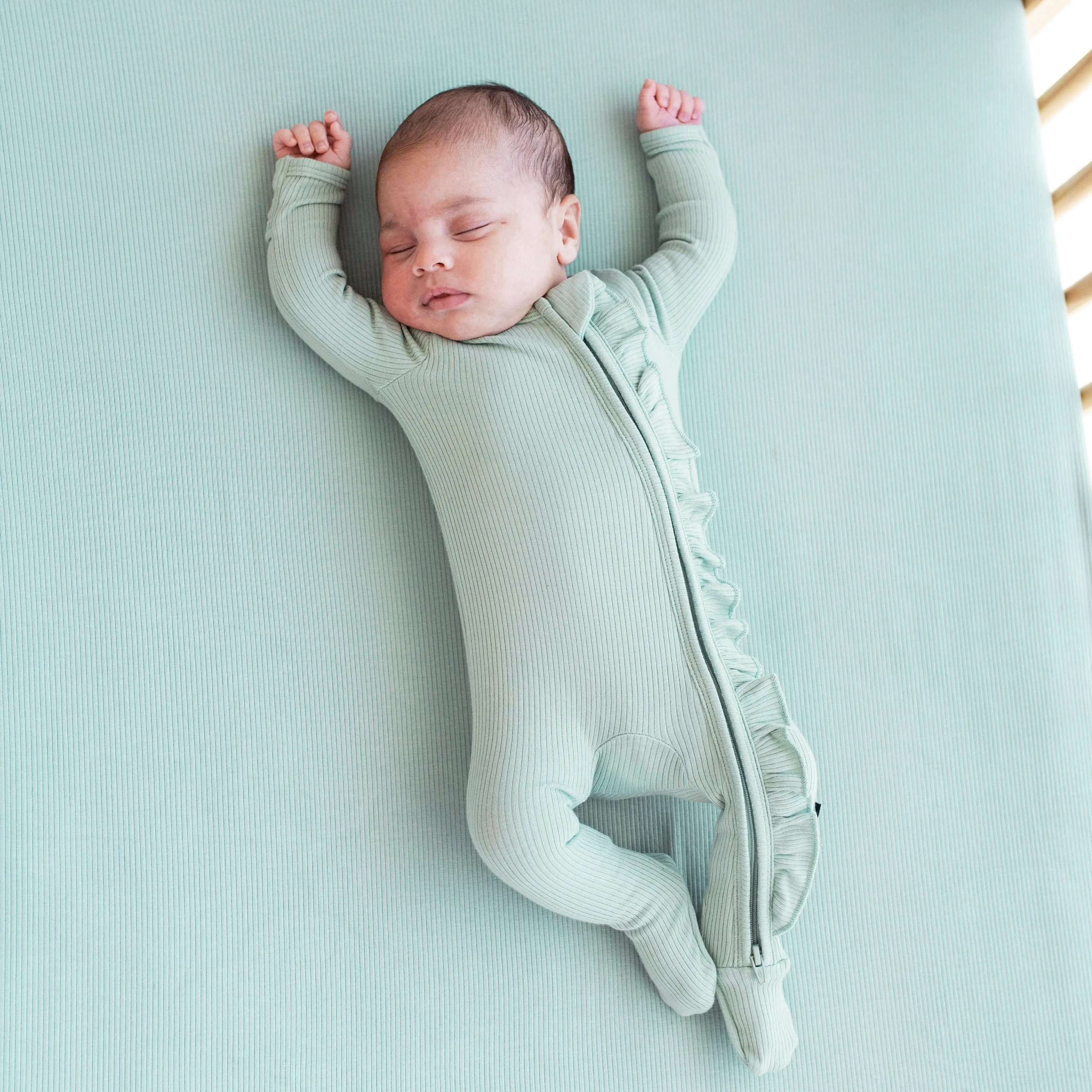 Ribbed Crib Sheet in Sage