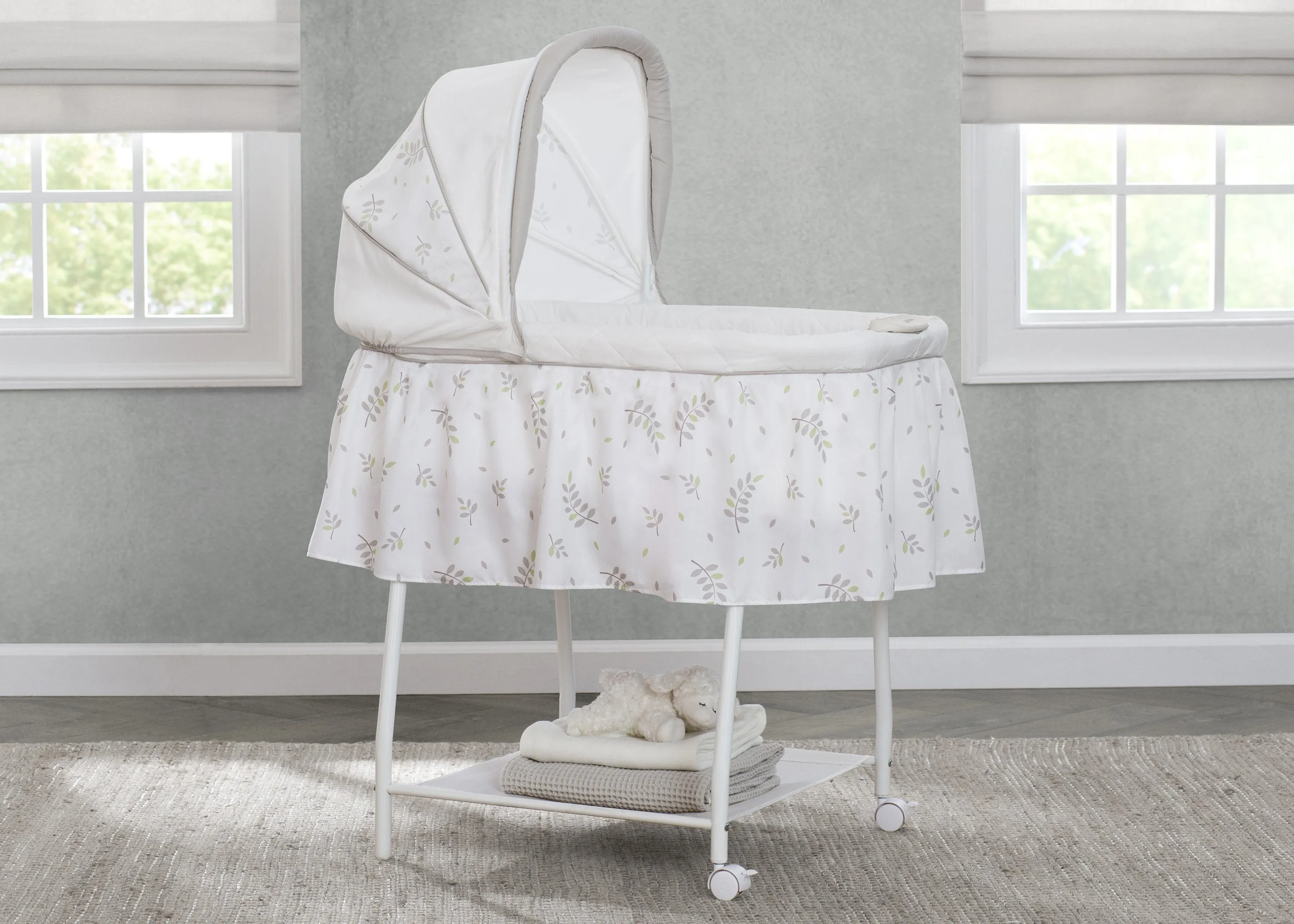 Silent Auto Gliding Bassinet