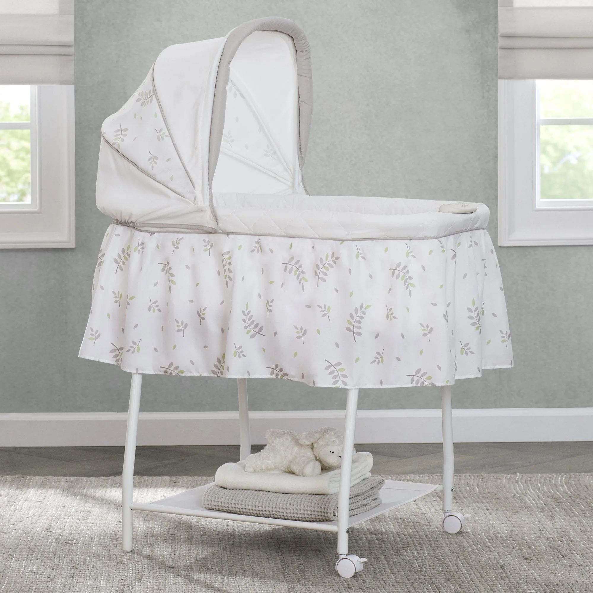 Silent Auto Gliding Bassinet