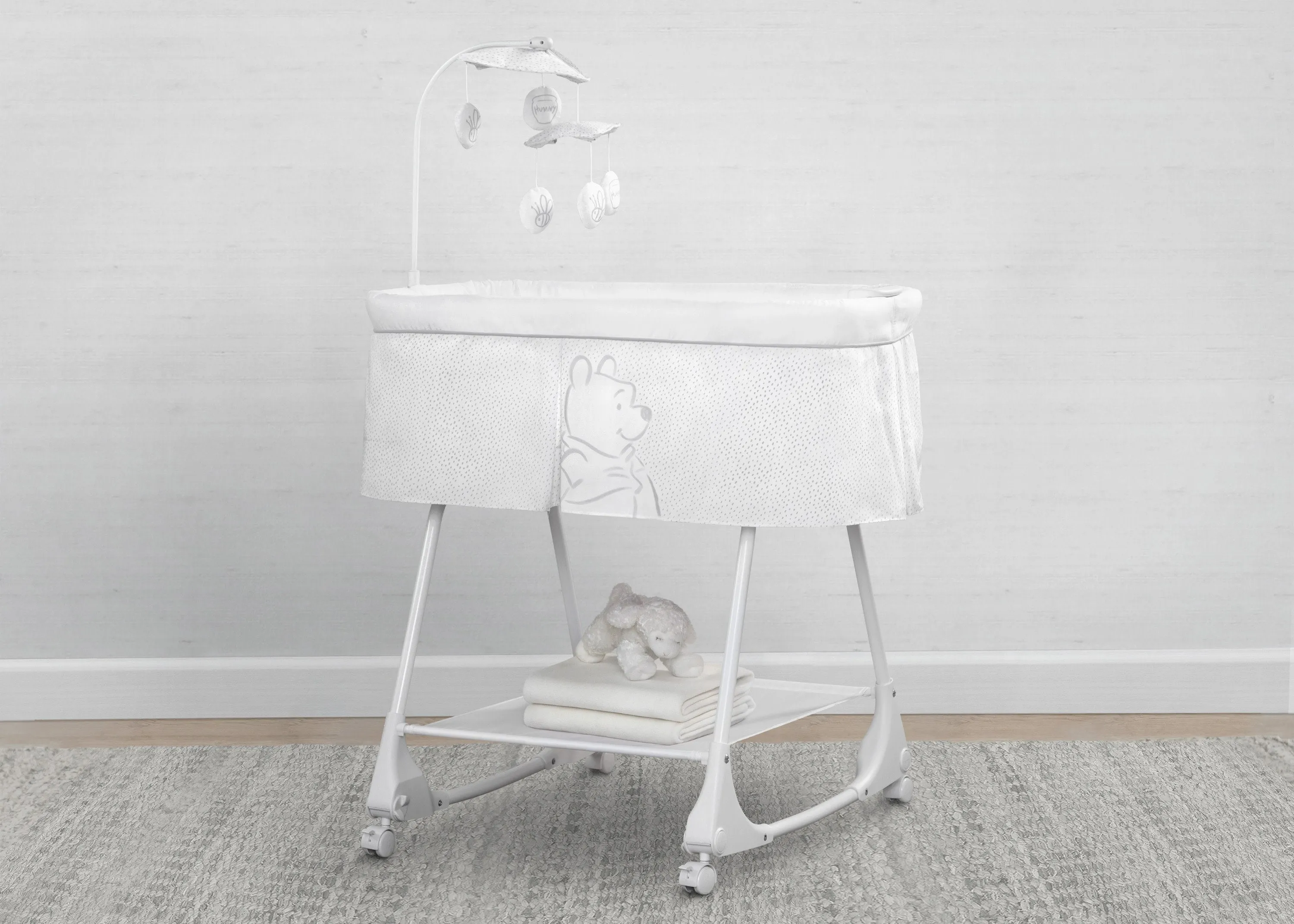Winnie the Pooh Bassinet